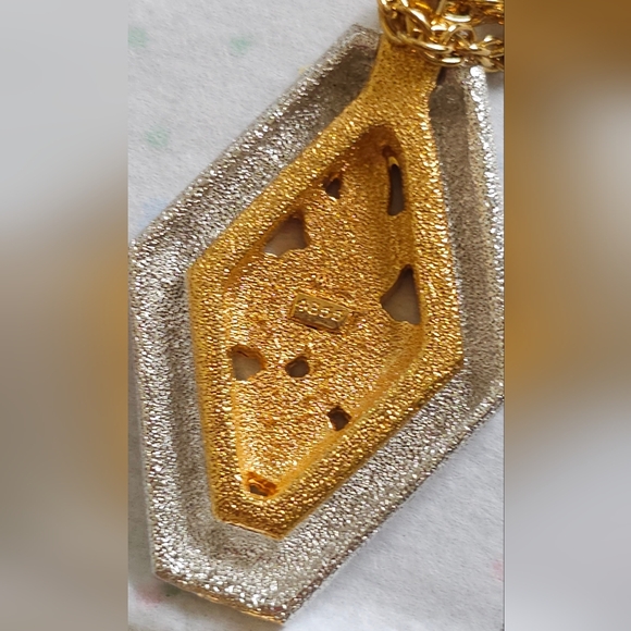 Vintage signed D'orlan pendant necklace and earrings set. Pendant Necklace Set. - Picture 4 of 9